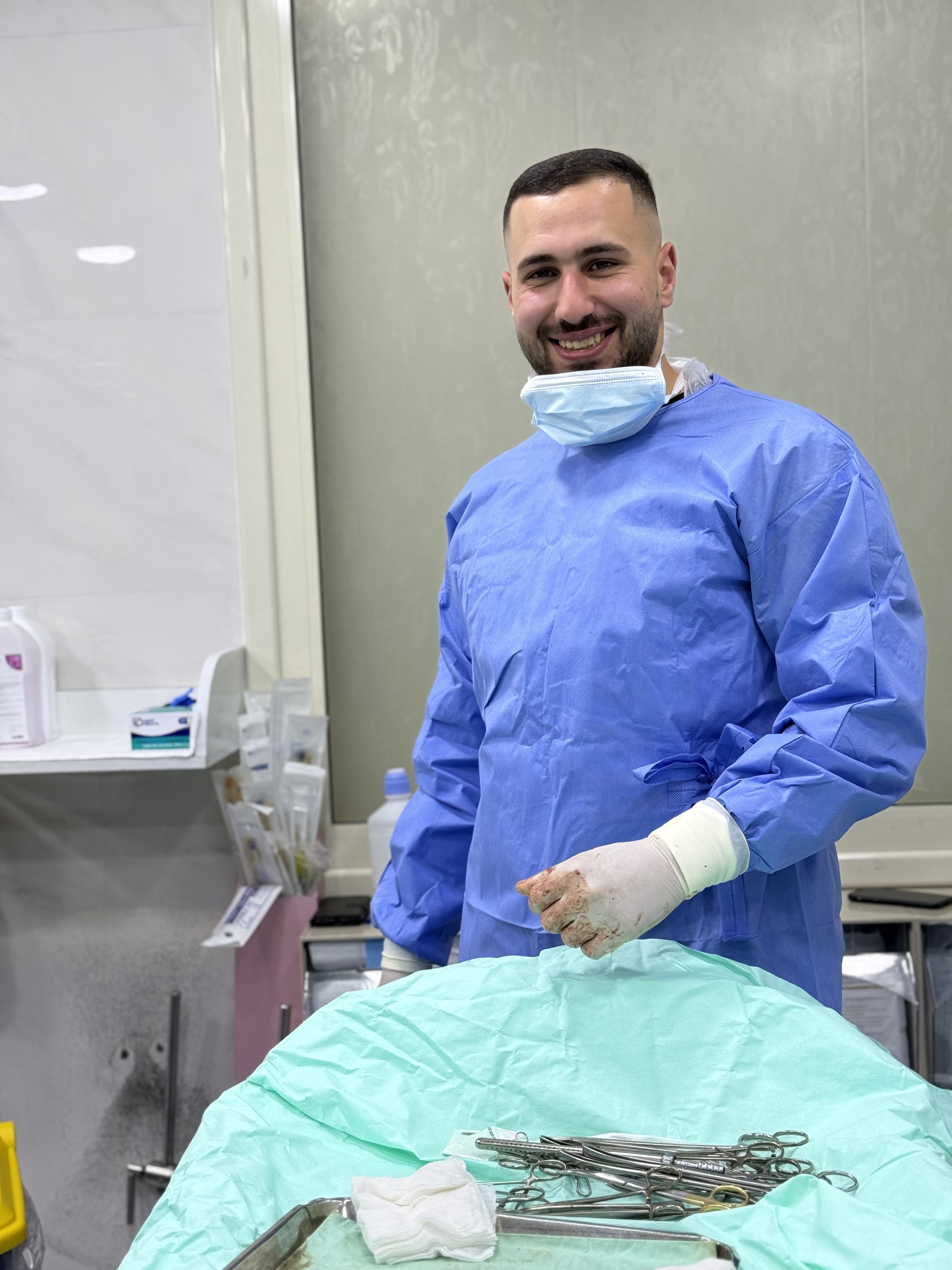 د. علاء إسماعيل احمد جنازره - الخليل